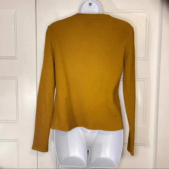 Texture and Thread Madewell Ribbed Knit Tie Front Top - Picture 3 of 5